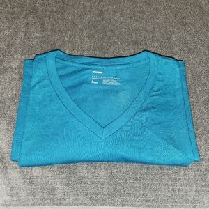 NWOT PUBLIC OPINION TEE